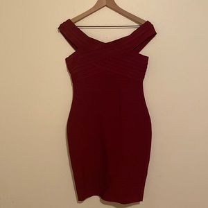 ⭐️Off-the-Shoulder Body Con Dress